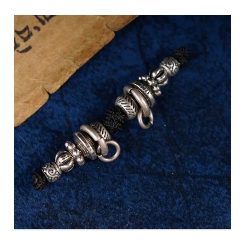 Silver Universal Shaft Link Shaft Extension Chain Universal Shaft Buddha Bead Bracelet Ethnic Style Passion Seed Accessories
Silver Universal Shaft Link Shaft Extension Chain Universal Shaft Buddha Bead Bracelet Ethnic Style Passion Seed Accessories