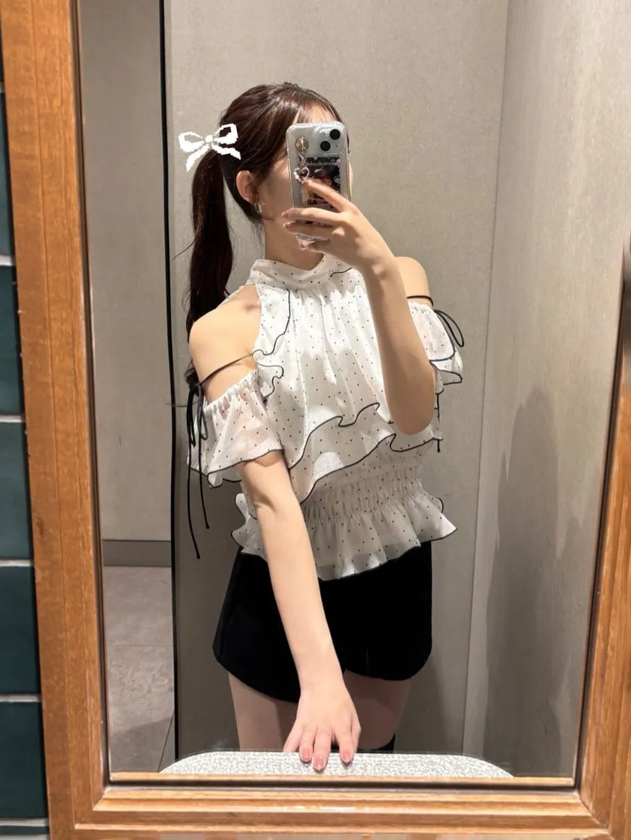 20 26 Summer New Japanese Sweet Sister Bow Off-Shoulder Top, Polka Dot Lace-Up Big Bow Fashion Slim Skinny Short Shirt
20 26 Summer New Japanese Sweet Sister Bow Off-Shoulder Top, Polka Dot Lace-Up Big Bow Fashion Slim Skinny Short Shirt