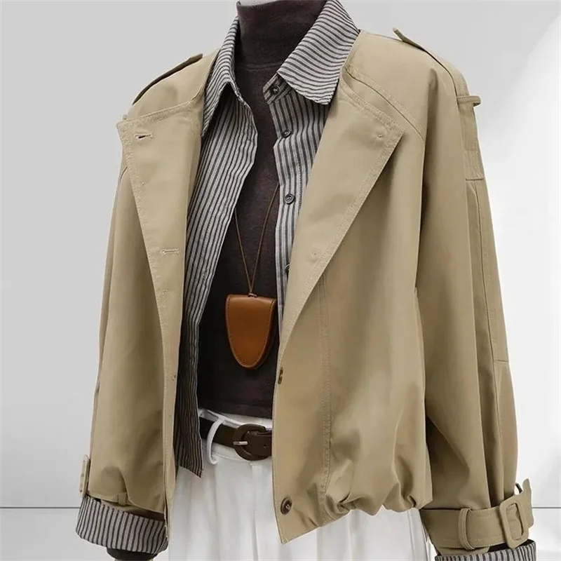 Autumn Women Fashion False Two Piece Short Jacket Female Long Sleeved Trench Outwear Korean Ladies Casual Loose Windbreaker Coat
Autumn Women Fashion False Two Piece Short Jacket Female Long Sleeved Trench Outwear Korean Ladies Casual Loose Windbreaker Coat