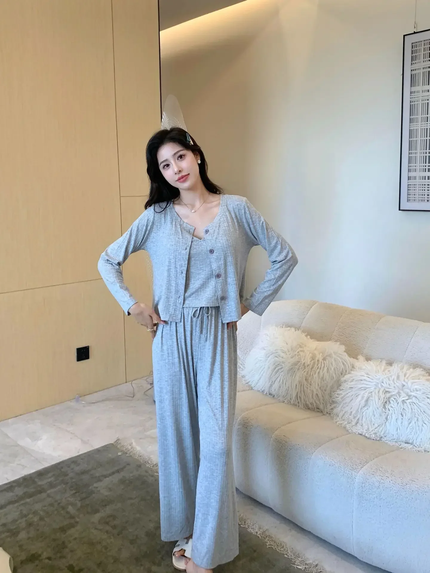 Homewear Women Robe Strap Top&Pants Suit Casual Cotton Pijamas Sleepwear Lingerie Modal Three Piece Pajamas Set
Homewear Women Robe Strap Top&Pants Suit Casual Cotton Pijamas Sleepwear Lingerie Modal Three Piece Pajamas Set