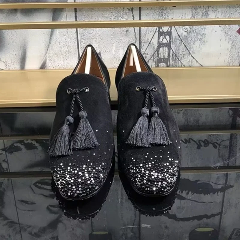 New Black Suede Shoes Men Rhinestone Loafers Luxury Tassel Shoes Handmade Slip On Dress Shoes Men's Party And Wedding Shoes
New Black Suede Shoes Men Rhinestone Loafers Luxury Tassel Shoes Handmade Slip On Dress Shoes Men's Party And Wedding Shoes