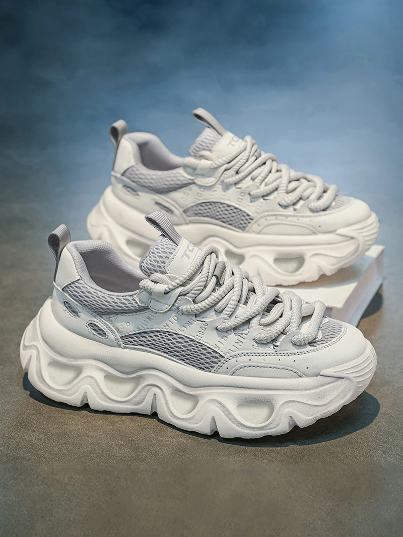 Men's Summer Breathable Mesh Sports Shoes Versatile Design Teenagers Thick Bottom Heightening Dad Trendy Shoes Casual Fashion
Men's Summer Breathable Mesh Sports Shoes Versatile Design Teenagers Thick Bottom Heightening Dad Trendy Shoes Casual Fashion