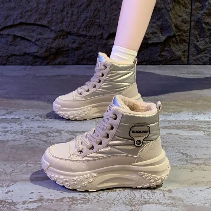 Winter Thick Bottom Short Snow Boots Women's 2024 New Style Fleece Lined Warm High Cotton Shoes Casual Dad Shoes
Winter Thick Bottom Short Snow Boots Women's 2024 New Style Fleece Lined Warm High Cotton Shoes Casual Dad Shoes