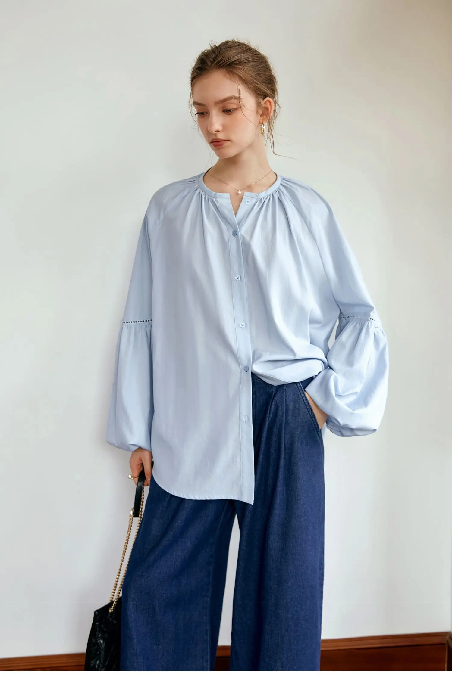 OLrain Blue Lyocell Shirt Women 2025 Autumn New Elegant O Neck Lantern Sleeve Single Breasted Oversized Casual Blouse M56QC93095
OLrain Blue Lyocell Shirt Women 2025 Autumn New Elegant O Neck Lantern Sleeve Single Breasted Oversized Casual Blouse M56QC93095
