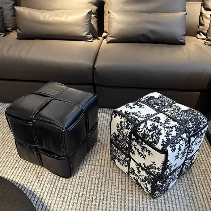 Medieval Rubik's Cube tea machine, shoe changing stool, small square stool, separate sofa stool, foot pedal, sitting pier,
Medieval Rubik's Cube tea machine, shoe changing stool, small square stool, separate sofa stool, foot pedal, sitting pier,