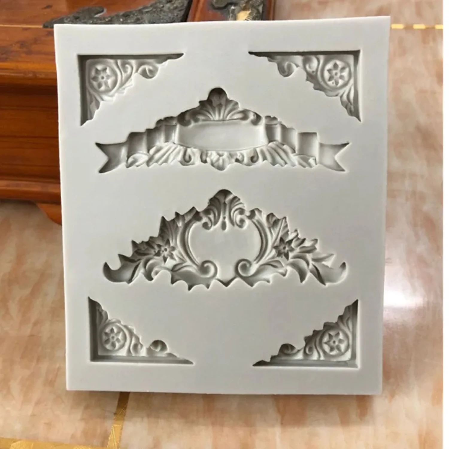 Retro European Lace Mould DIY Fondant Cake Mould Chocolate Fudge Tools Baking Utensils Clay Plaster Decoration
Retro European Lace Mould DIY Fondant Cake Mould Chocolate Fudge Tools Baking Utensils Clay Plaster Decoration