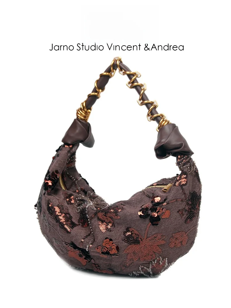Retro American Spicy Girl Embroidered Beads Denim Underarm Bag Women's Crescent Moon Bag New Moon Bag Large Capacity
Retro American Spicy Girl Embroidered Beads Denim Underarm Bag Women's Crescent Moon Bag New Moon Bag Large Capacity