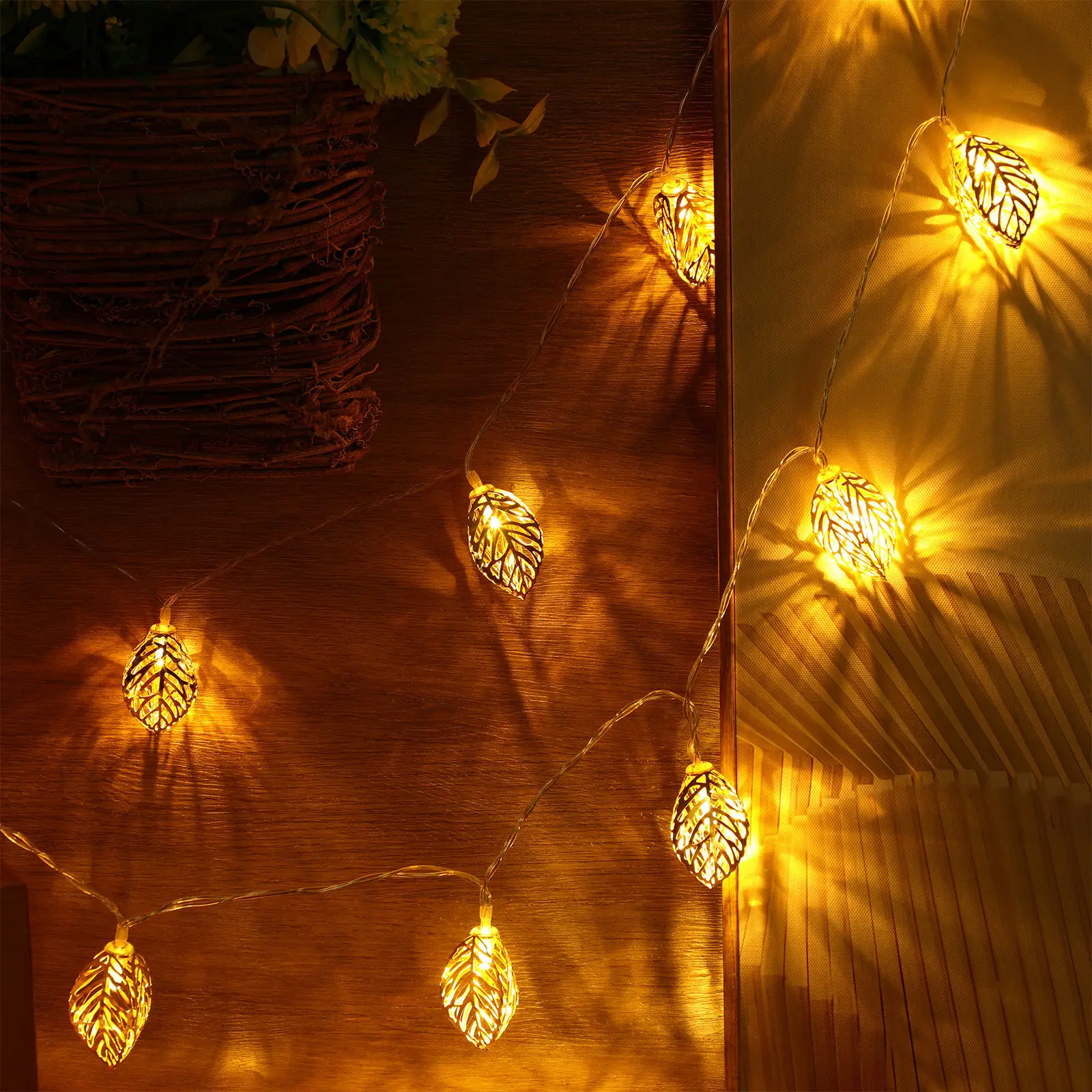 1Pcs Golden Metal Leaf String Light LED Decorative Light Battery Powered Eco Friendly Safe Creative Design for Bedroom Living
1Pcs Golden Metal Leaf String Light LED Decorative Light Battery Powered Eco Friendly Safe Creative Design for Bedroom Living