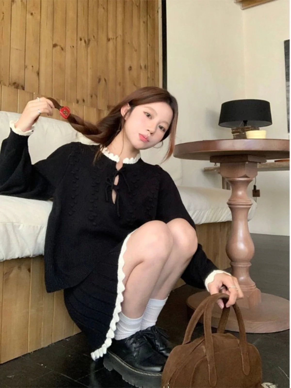 Korean Fashion Sweet Girls Two Piece Skirt Sets Bow Tie O Neck Long Sleeve Tops Sweater + A Line Pleated Mini Skirt Outfits
Korean Fashion Sweet Girls Two Piece Skirt Sets Bow Tie O Neck Long Sleeve Tops Sweater + A Line Pleated Mini Skirt Outfits