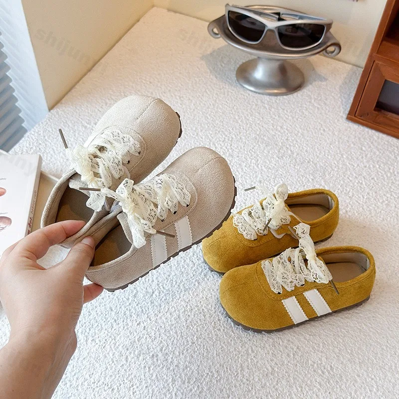 2025 Autumn Children's Retro Lace Design Low Top Casual Sport Shoes Girls' Fashion Trend Versatile Comfortable Non Slip Sneakers
2025 Autumn Children's Retro Lace Design Low Top Casual Sport Shoes Girls' Fashion Trend Versatile Comfortable Non Slip Sneakers