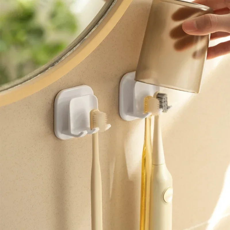 1pc Toothbrush Holder Travel Rack Razor Toothbrush Storage Rack Wall-mounted Cup Holder Towel Hook Bathroom Accessories
1pc Toothbrush Holder Travel Rack Razor Toothbrush Storage Rack Wall-mounted Cup Holder Towel Hook Bathroom Accessories