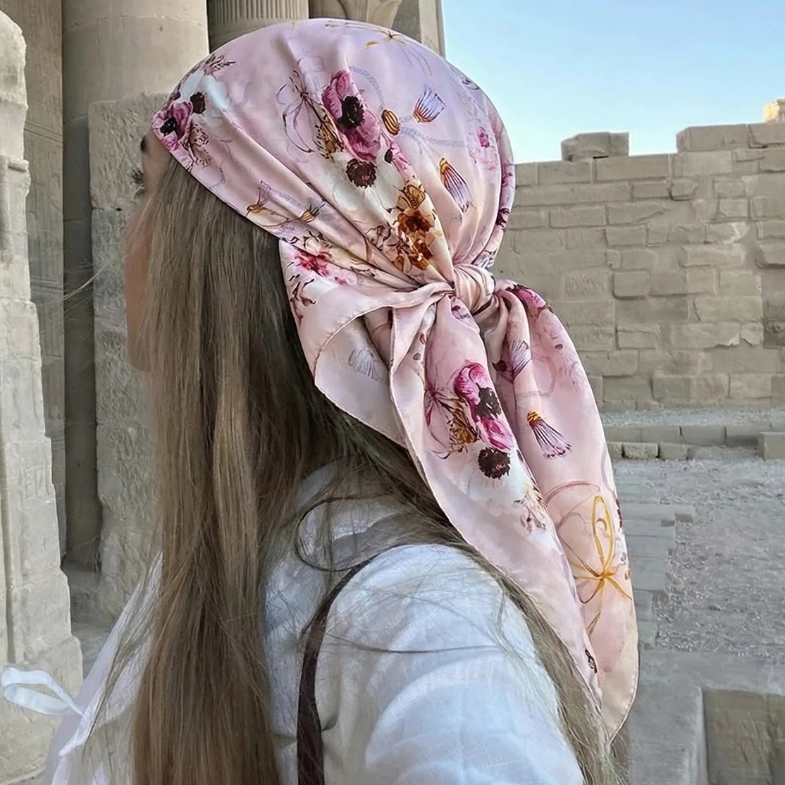 70*70cm Floral Square Scarf for Women Fashion Ladies Satin Neck Hair Tie Bandana Female Foulard Beach Stoles Hijab Scarves Pareo
70*70cm Floral Square Scarf for Women Fashion Ladies Satin Neck Hair Tie Bandana Female Foulard Beach Stoles Hijab Scarves Pareo