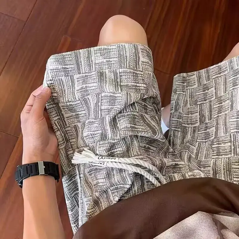 Casual Plaid Print Men's Short Pants Summer Outdoor Wear Vintage Straight Leg Loose Fit Five-Quarter Length Youth Fashion
Casual Plaid Print Men's Short Pants Summer Outdoor Wear Vintage Straight Leg Loose Fit Five-Quarter Length Youth Fashion