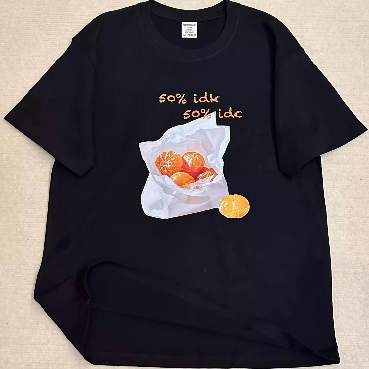 T-shirt À Manches Courtes En Coton À Imprimé Orange Rétro Américain Pour Hommes Et Femmes, Couple Décontracté Ample D'été
T-shirt À Manches Courtes En Coton À Imprimé Orange Rétro Américain Pour Hommes Et Femmes, Couple Décontracté Ample D'été