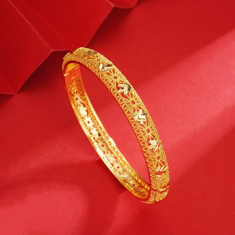 Retro Golden Hollowing Out Flower Grass Bracelet Open For Women Charm Jewelry Wrist Decoration Romantic Gift Chinese Style 2024
Retro Golden Hollowing Out Flower Grass Bracelet Open For Women Charm Jewelry Wrist Decoration Romantic Gift Chinese Style 2024