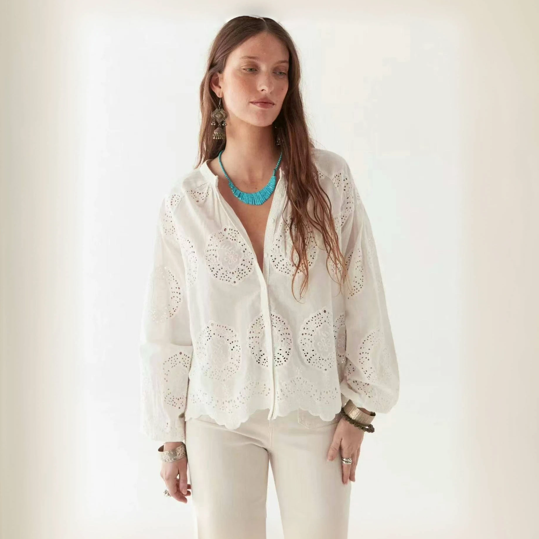 Paris Maison Embroidered Cotton Shirt White Vintage Heavy Work Flower Pattern Loose Fit Long Sleeve V-Neck UV Protection
Paris Maison Embroidered Cotton Shirt White Vintage Heavy Work Flower Pattern Loose Fit Long Sleeve V-Neck UV Protection