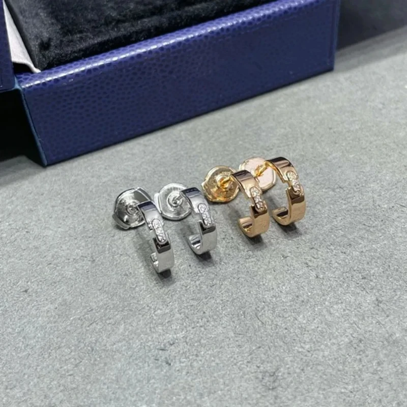 New 925 sterling silver jewelry for women cute Love Line wedding jewelry Fashion party wear cute little earrings every day
New 925 sterling silver jewelry for women cute Love Line wedding jewelry Fashion party wear cute little earrings every day