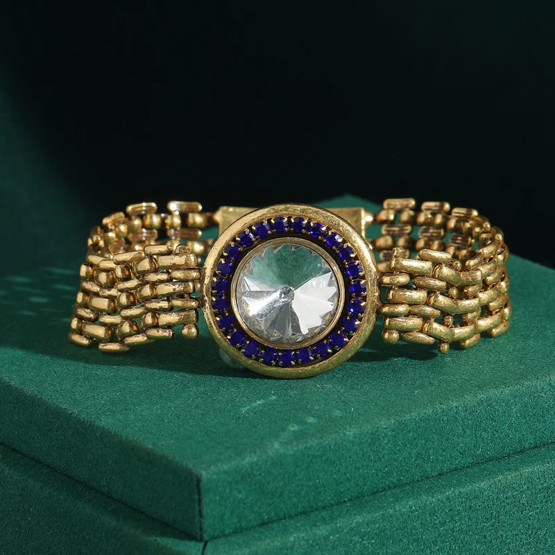 Vintage White Zircon Watch Chain Charm Bracelets For Women Round Crystal Bangle Antique Gold Color Palestine Accessories 2025
Vintage White Zircon Watch Chain Charm Bracelets For Women Round Crystal Bangle Antique Gold Color Palestine Accessories 2025