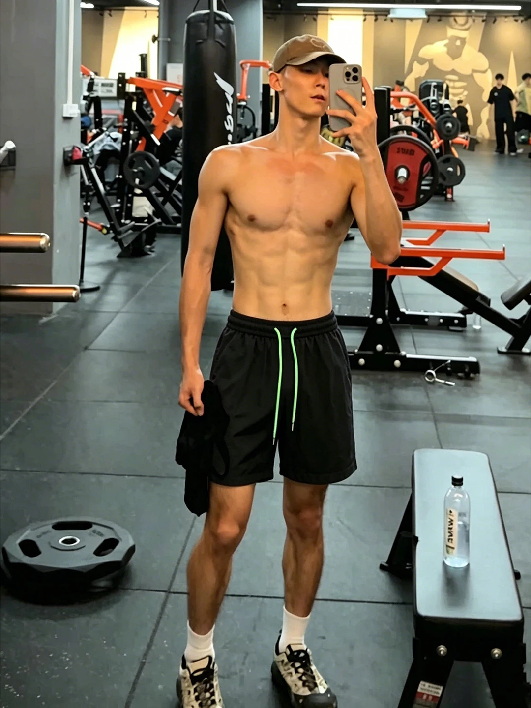 Quick Dry Ice Skin American Fitness Short Pants Men Summer Outdoor Running Sports Five-Part Beachwear That Can Be Worn in Water
Quick Dry Ice Skin American Fitness Short Pants Men Summer Outdoor Running Sports Five-Part Beachwear That Can Be Worn in Water
