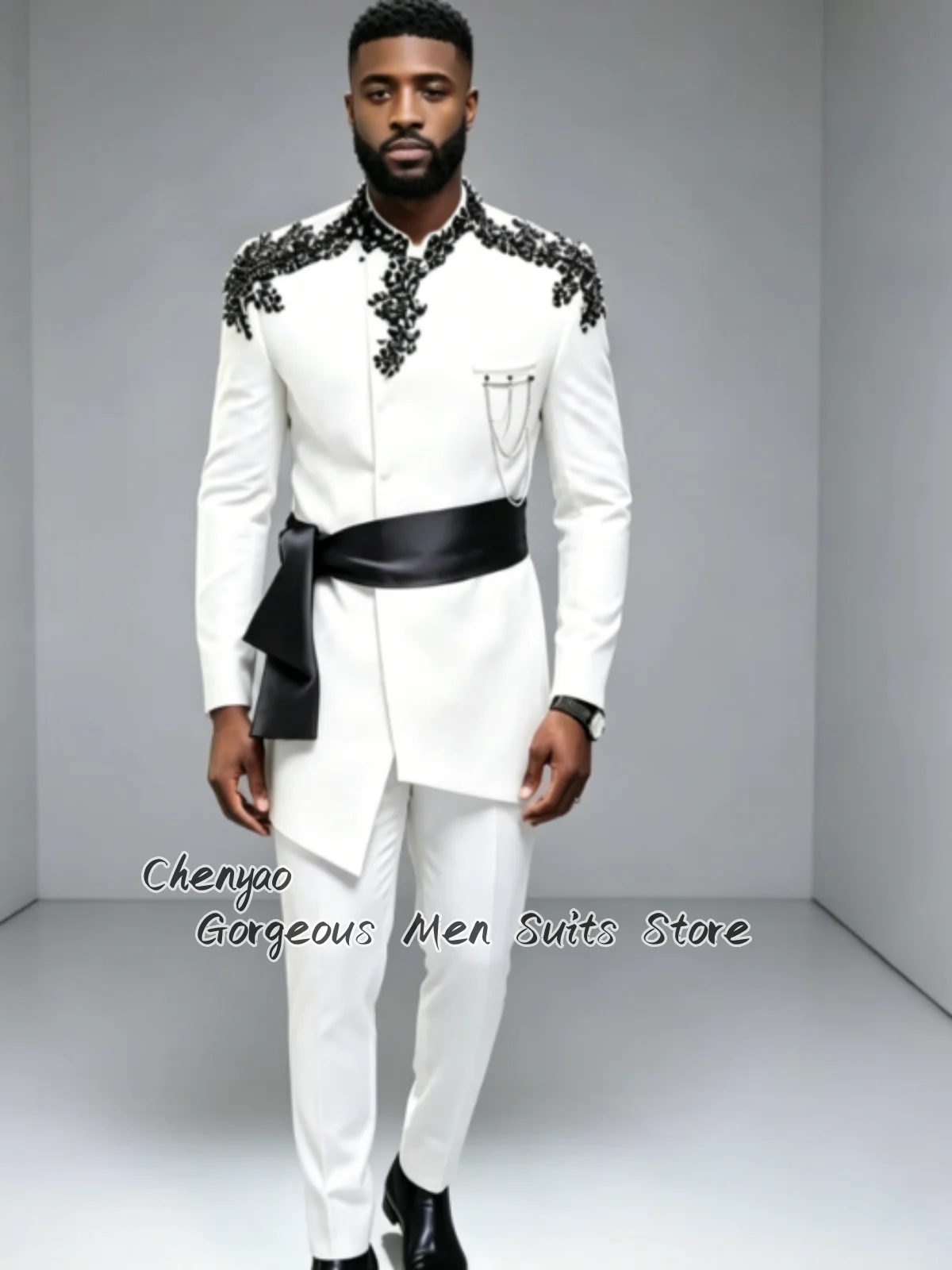 Elegant Floral Embroidery Asymmetrical Men Suits Customized Groom Tuxedos Wedding Male Blazers Formal Party Prom Sets ropa hombr
Elegant Floral Embroidery Asymmetrical Men Suits Customized Groom Tuxedos Wedding Male Blazers Formal Party Prom Sets ropa hombr
