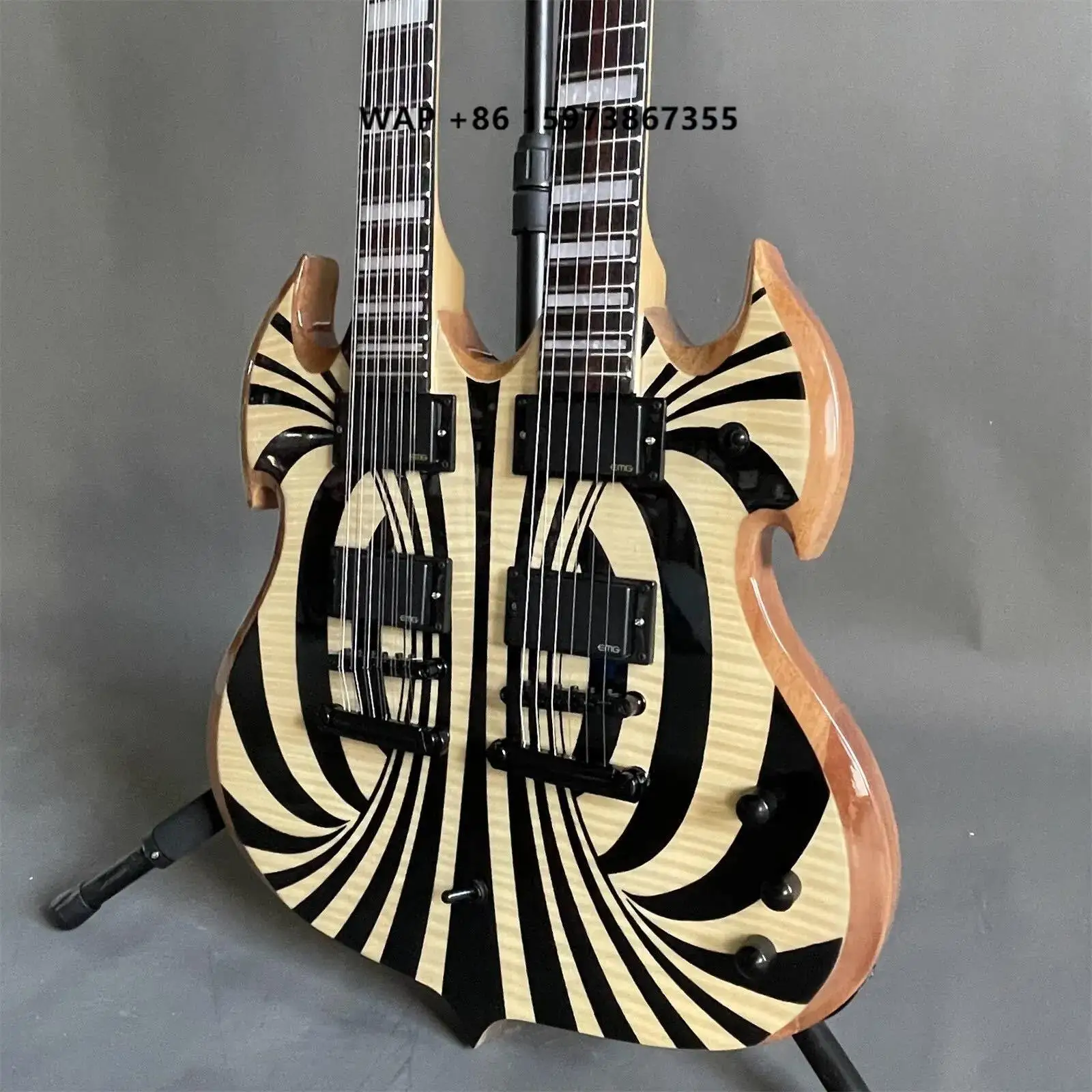 Custom Black Circle 12+6 Strings W Audio Double Neck Electric Guitar 4EMG Pickups Mahogany Body
Custom Black Circle 12+6 Strings W Audio Double Neck Electric Guitar 4EMG Pickups Mahogany Body