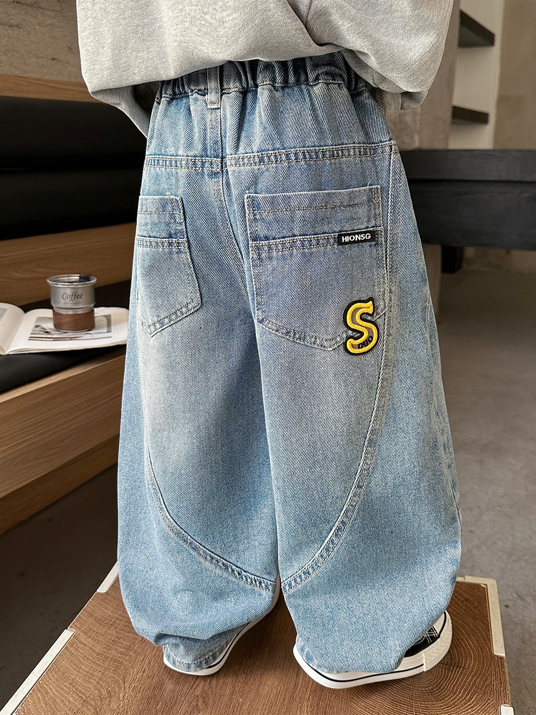 Spring Faionable Boys Jeans High Waist Straight Leg Korean Sle Baby Boys Spring Autumn Wear Resistant Durable Cotton Denim
Spring Faionable Boys Jeans High Waist Straight Leg Korean Sle Baby Boys Spring Autumn Wear Resistant Durable Cotton Denim