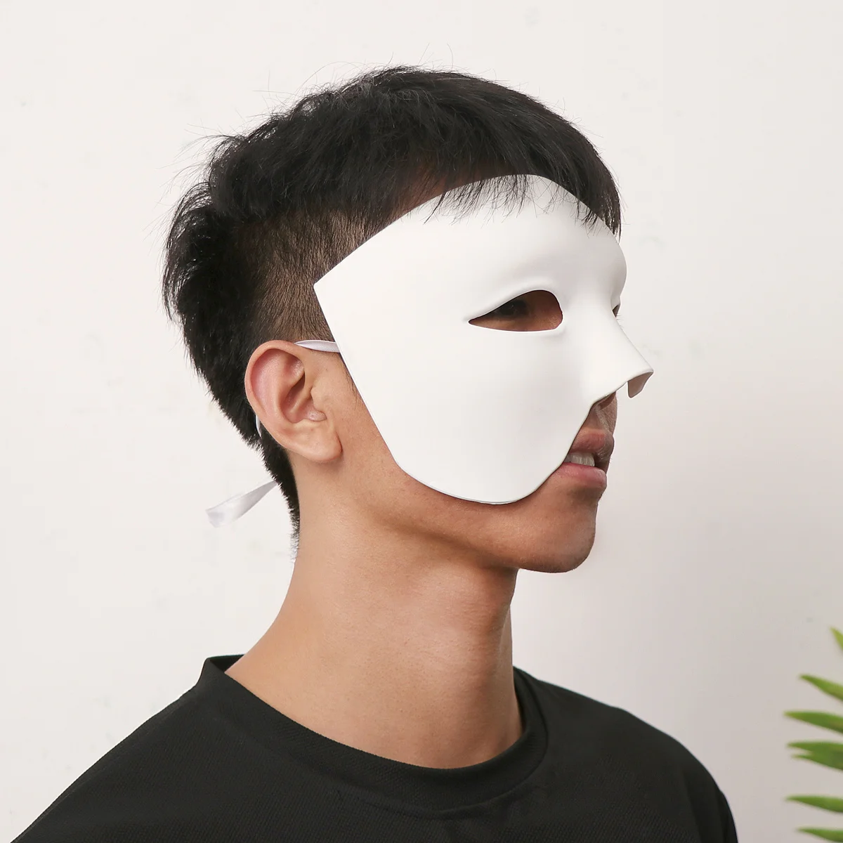 Halloween Creepy One-Eyed Masquerade Mask Luxury Retro Style Cosplay Festival Half Eye Mask Masks Masquerade 
Halloween Creepy One-Eyed Masquerade Mask Luxury Retro Style Cosplay Festival Half Eye Mask Masks Masquerade