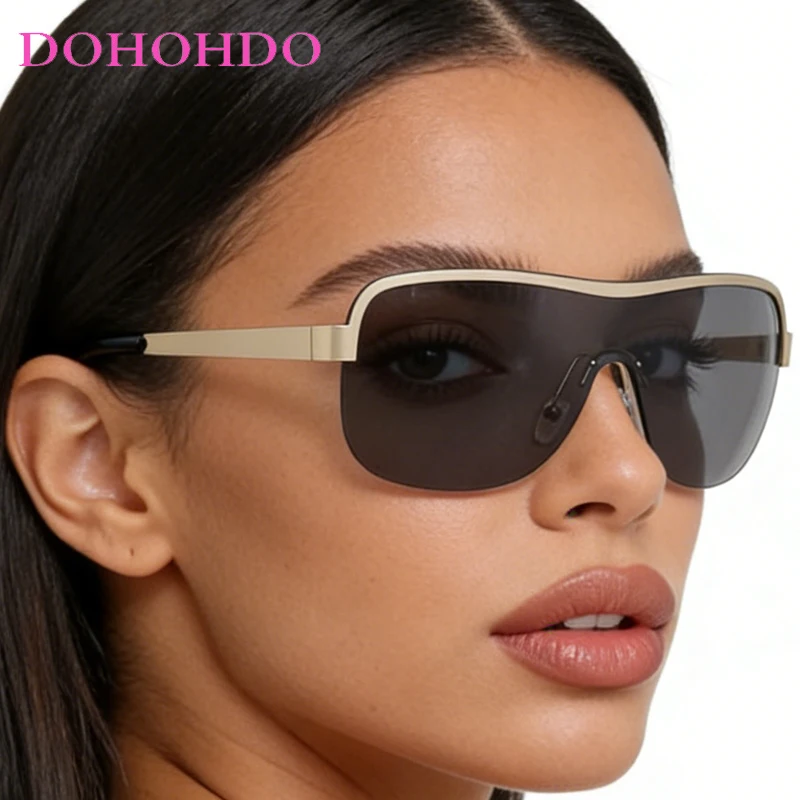 2026 New Fashion Designer Y2K Oversized Punk One-Piece Women Luxury Brand Men Sunglass Outdoor Cycling Windproof Goggles UV400
2026 New Fashion Designer Y2K Oversized Punk One-Piece Women Luxury Brand Men Sunglass Outdoor Cycling Windproof Goggles UV400