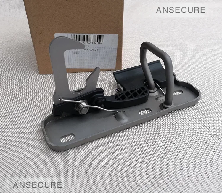 Front Hood Lock Safety Catch Bonnet Catch Hood For VW Eos Golf 6 Mk6 Sharan Seat Alhambra 1Q0823480 1Q0 823 480
Front Hood Lock Safety Catch Bonnet Catch Hood For VW Eos Golf 6 Mk6 Sharan Seat Alhambra 1Q0823480 1Q0 823 480