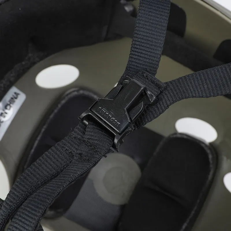 Emersongear для FAST шлем PJ Type, боевая охота, парараск, тактический головной убор, защитное снаряжение, легкий АБС-пластик
Emersongear для FAST шлем PJ Type, боевая охота, парараск, тактический головной убор, защитное снаряжение, легкий АБС-пластик