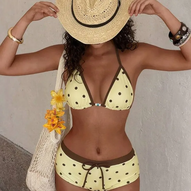 Women Swimwears Polka Dot 2-Piece Bikini Short Set Halter Triangle Top Bead & Contrast Waistband Front Tie Swim Shorts Bikinis
Women Swimwears Polka Dot 2-Piece Bikini Short Set Halter Triangle Top Bead & Contrast Waistband Front Tie Swim Shorts Bikinis
