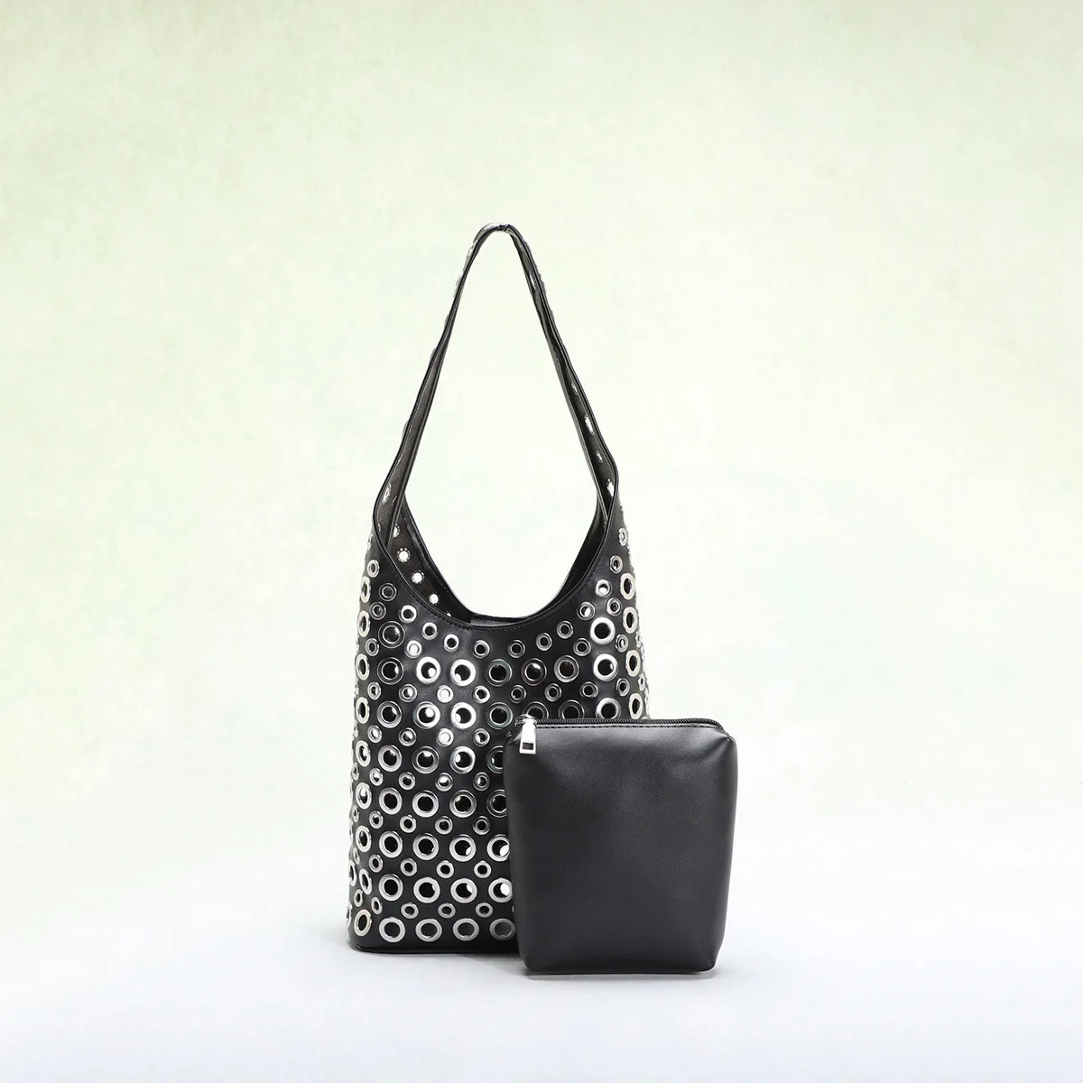 Women's Bag 2025 New Fashion Punk Rivet Ring Hollow Bucket Bag, Rivet Underarm Shoulder Bag, Hand Bags
Women's Bag 2025 New Fashion Punk Rivet Ring Hollow Bucket Bag, Rivet Underarm Shoulder Bag, Hand Bags