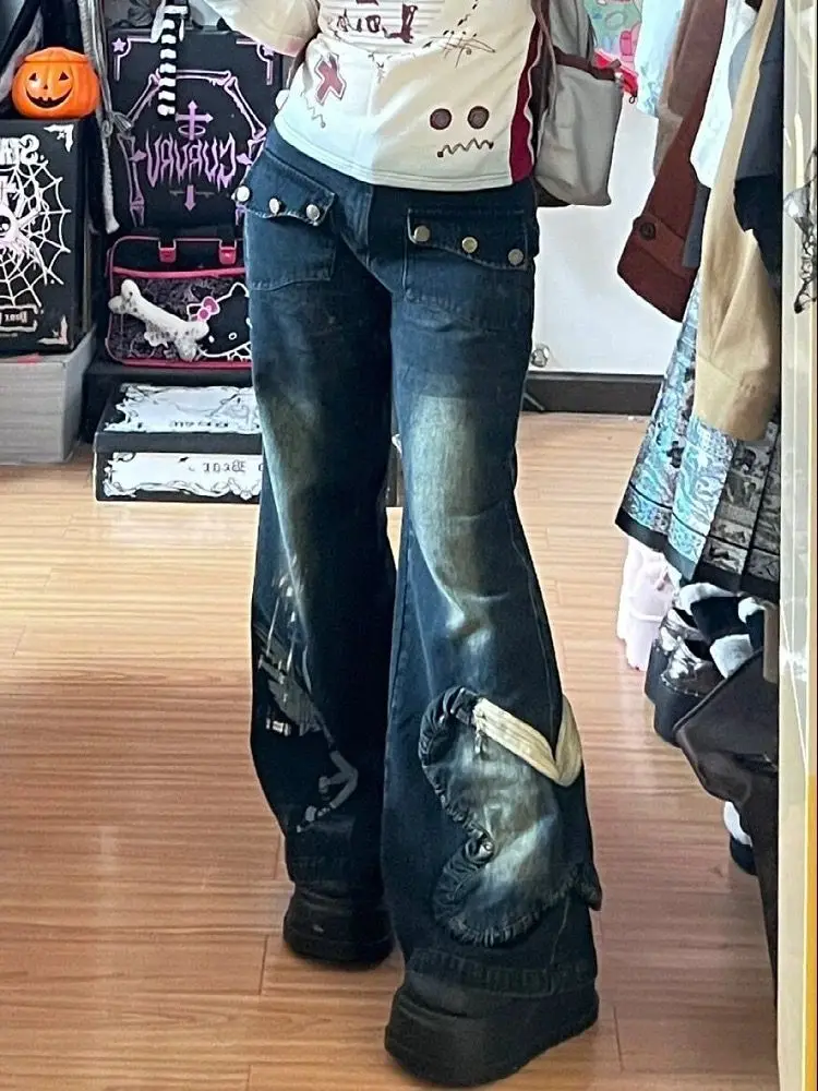 Модные прямые широкие брюки Hottie в стиле High Street, оригинальные смытые джинсы с высокой талией, бабочками и карманами, мешковатые женские брюки
Модные прямые широкие брюки Hottie в стиле High Street, оригинальные смытые джинсы с высокой талией, бабочками и карманами, мешковатые женские брюки