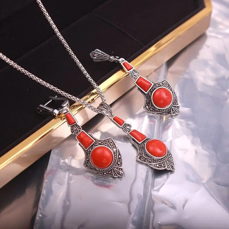 Ajojewel Red/Blue/Black Stone Vintage Ethnic Jewelry Set Women Antique Silver-color Earrings And Necklace Wholesale
Ajojewel Red/Blue/Black Stone Vintage Ethnic Jewelry Set Women Antique Silver-color Earrings And Necklace Wholesale