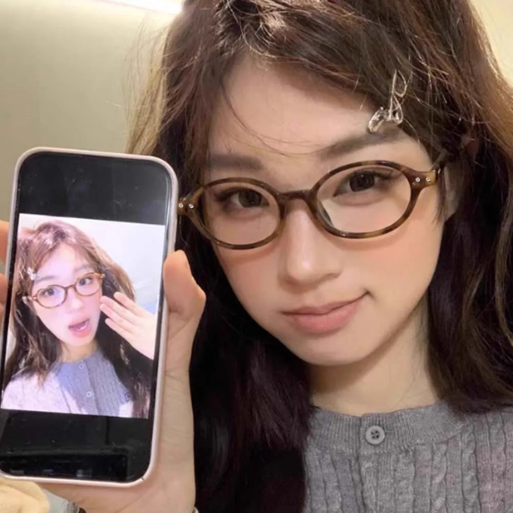 Alloy Elderly Reading Glasses Retro PC Unisex Presbyopic Glasses Costume Accessory Lightweight Tortie Elliptical Frame Eyewear
Alloy Elderly Reading Glasses Retro PC Unisex Presbyopic Glasses Costume Accessory Lightweight Tortie Elliptical Frame Eyewear