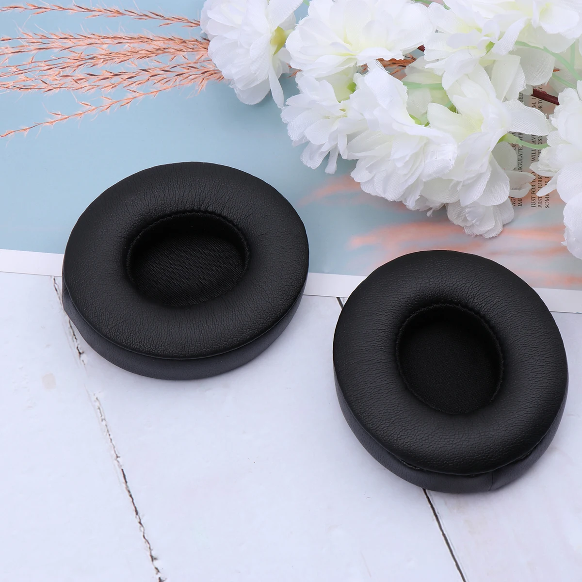 2PCS Headphone Covers Premium Sponge Replacement Earpads Sound Isolation Wireless Headphones Comfortable Cushion Pad
2PCS Headphone Covers Premium Sponge Replacement Earpads Sound Isolation Wireless Headphones Comfortable Cushion Pad