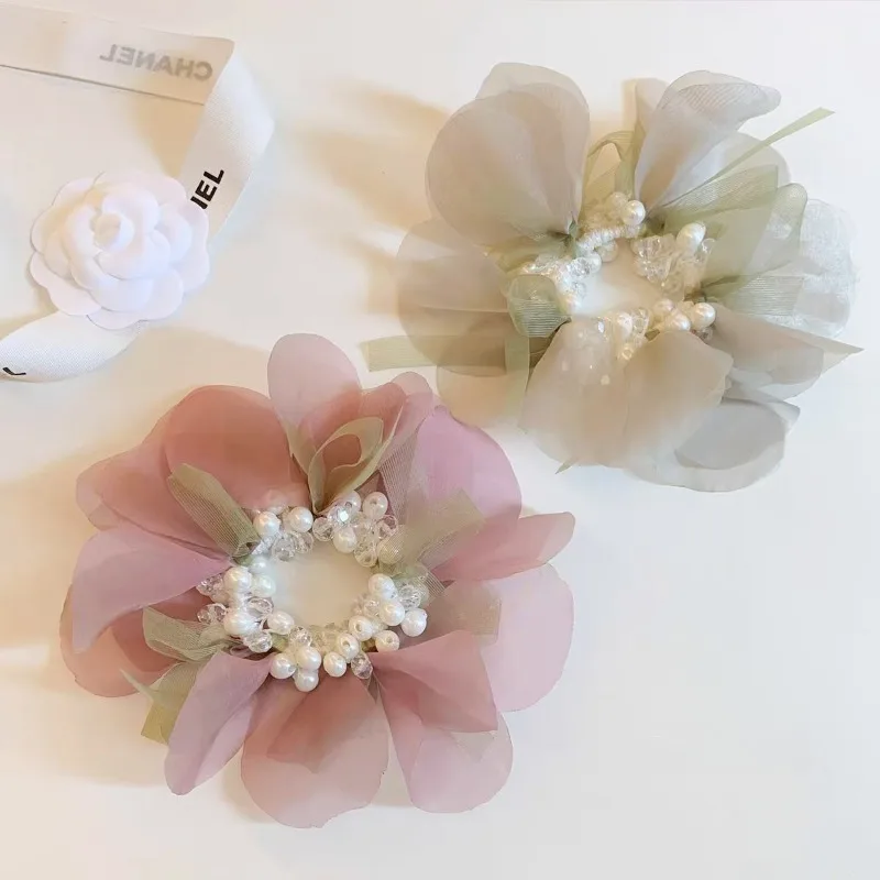 1PCS New Pearl Rose Elastic Hair Bands Large Scrunchies Suitable for Ponytails and Updos
1PCS New Pearl Rose Elastic Hair Bands Large Scrunchies Suitable for Ponytails and Updos
