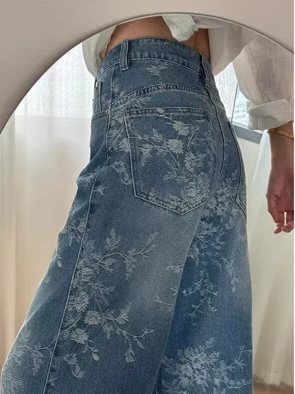 Retro American Embroidered High Waist Wide Leg Jeans Loose Women's Design Sense Patchwork Trendy Brand Couple's Clothes
Retro American Embroidered High Waist Wide Leg Jeans Loose Women's Design Sense Patchwork Trendy Brand Couple's Clothes