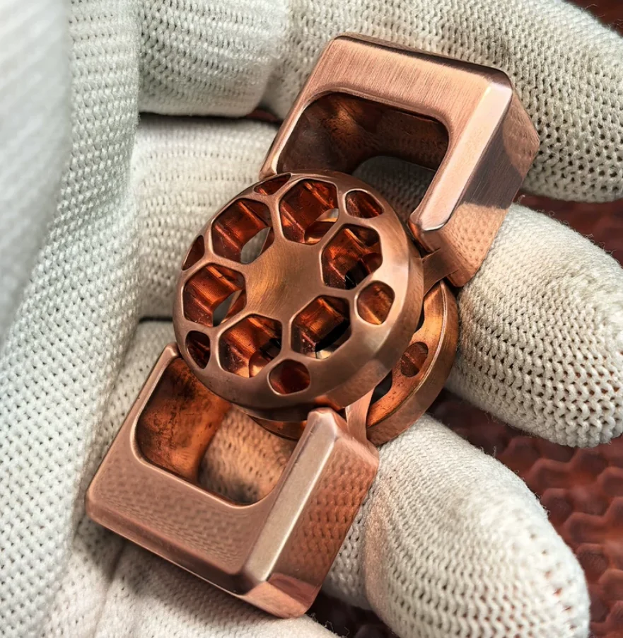 Used EDC KAP air spinner Fingertip gyroscope Decompression toys
Used EDC KAP air spinner Fingertip gyroscope Decompression toys