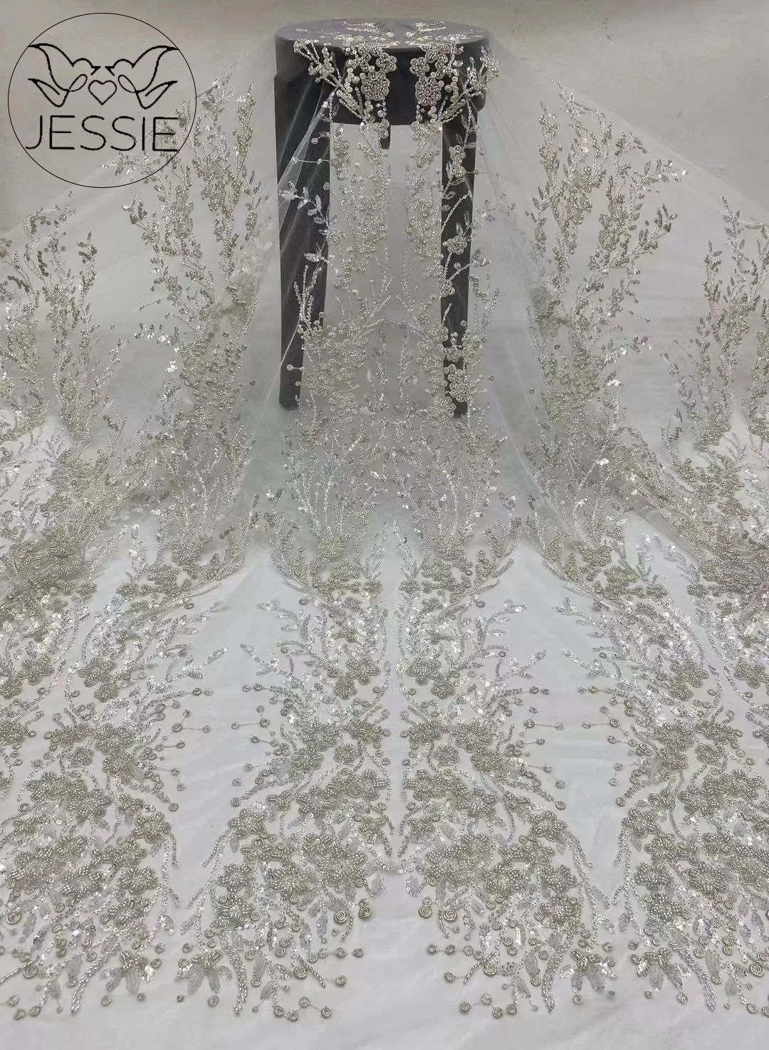 Wedding Hot On Sale Lace Fabric 2024 High Quality Handmade Special Embroidery With Luxury Sequins Beads For Wedding Dresses
Wedding Hot On Sale Lace Fabric 2024 High Quality Handmade Special Embroidery With Luxury Sequins Beads For Wedding Dresses