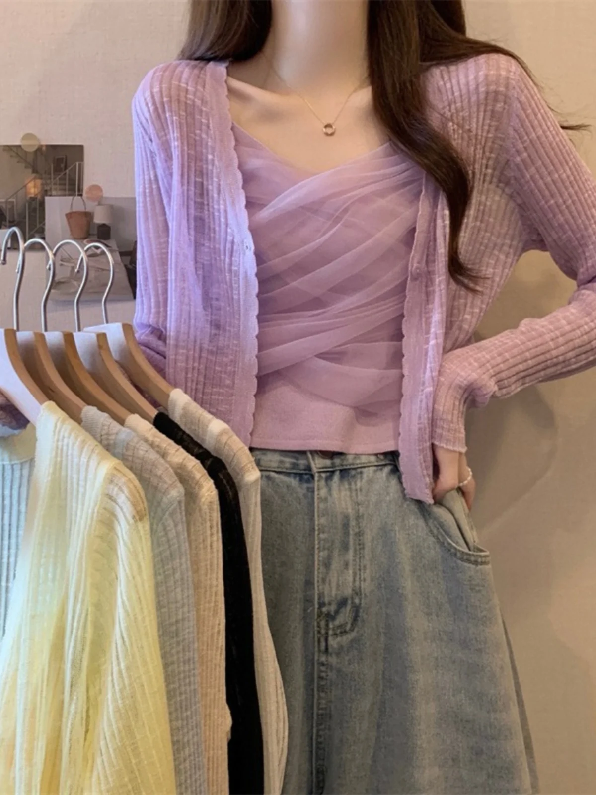 Lightweight Purple Short Knitted Cardigan Women's Summer Concert Dopaamine Style Small Size Outerwear Top Korean Style Slim Fit
Lightweight Purple Short Knitted Cardigan Women's Summer Concert Dopaamine Style Small Size Outerwear Top Korean Style Slim Fit