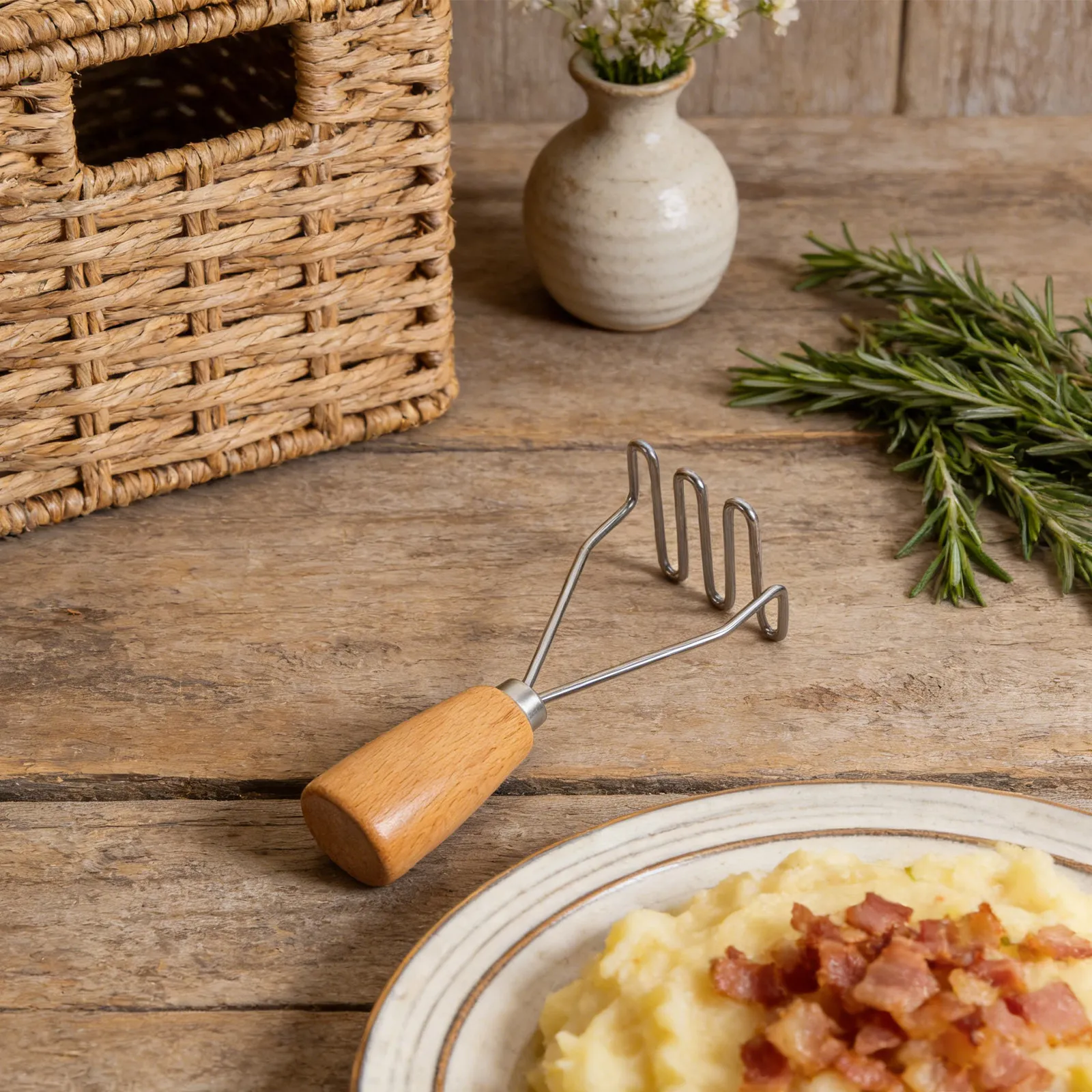 Stainless Steel Potato Masher Wooden Handle Kitchen Masher Manual Vegetable Crusher Baby Food Press Tool Potato Grinding Tool
Stainless Steel Potato Masher Wooden Handle Kitchen Masher Manual Vegetable Crusher Baby Food Press Tool Potato Grinding Tool