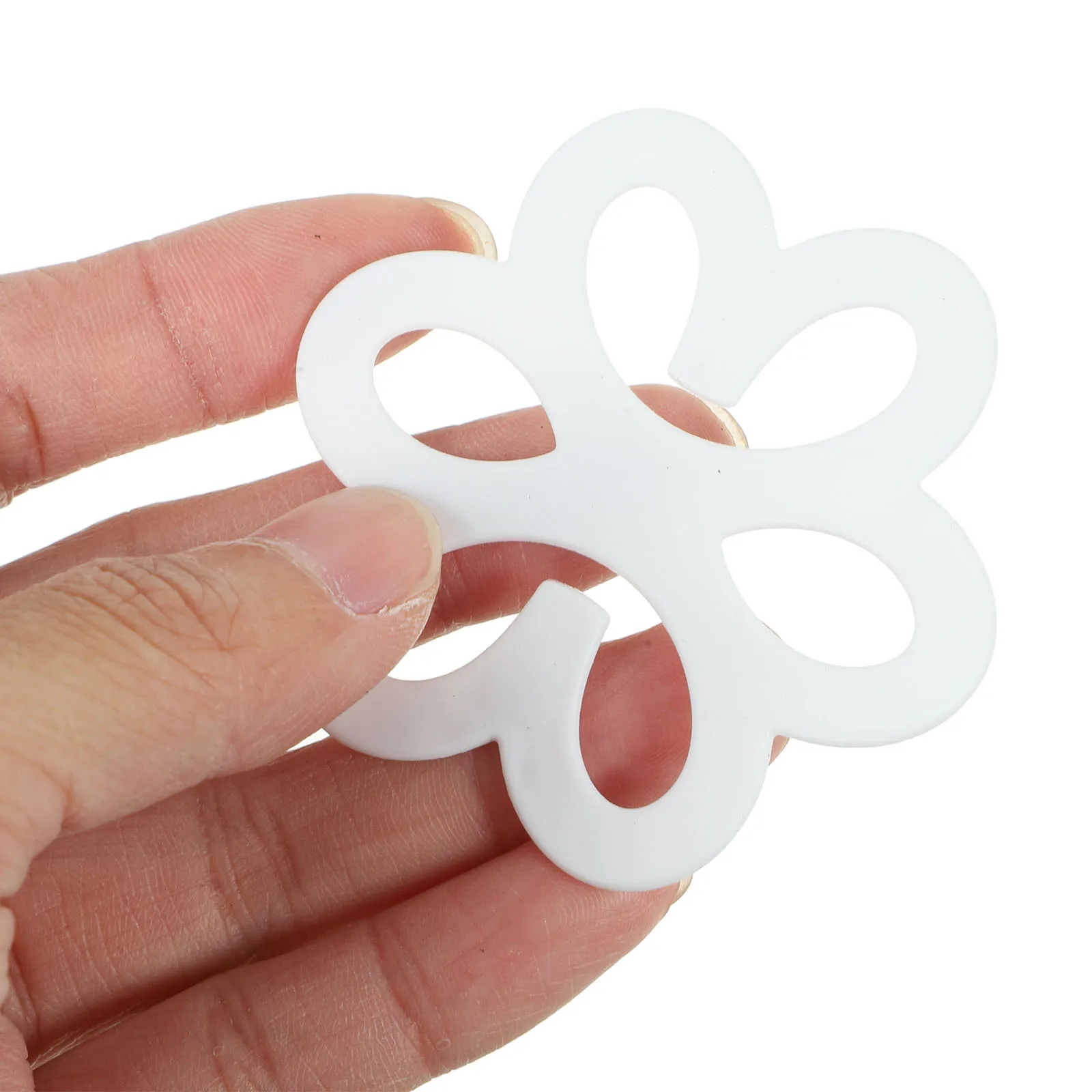 30Pcs Invisible Bra Strap Clips Flower Shape Back Converter Nonslip Comfortable Plastic Bra Hooks for Women Daily
30Pcs Invisible Bra Strap Clips Flower Shape Back Converter Nonslip Comfortable Plastic Bra Hooks for Women Daily