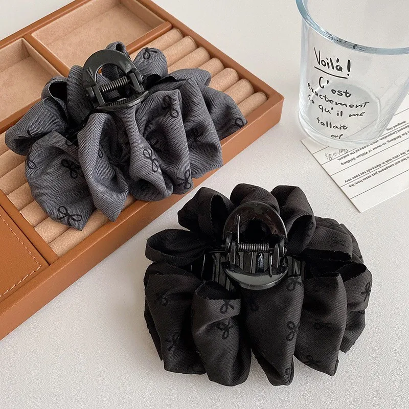 New Temperament Bow Hair Clip Women's Black Satin Shark Clip Fashion Hair Accessories
New Temperament Bow Hair Clip Women's Black Satin Shark Clip Fashion Hair Accessories