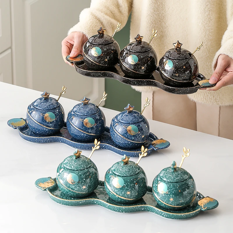 Ceramic Spice Jar Set Luxury Planet Shape Pepper Spice Box Kitchen Household Oil Salt Spice Jar Food Container Home Accessories
Ceramic Spice Jar Set Luxury Planet Shape Pepper Spice Box Kitchen Household Oil Salt Spice Jar Food Container Home Accessories