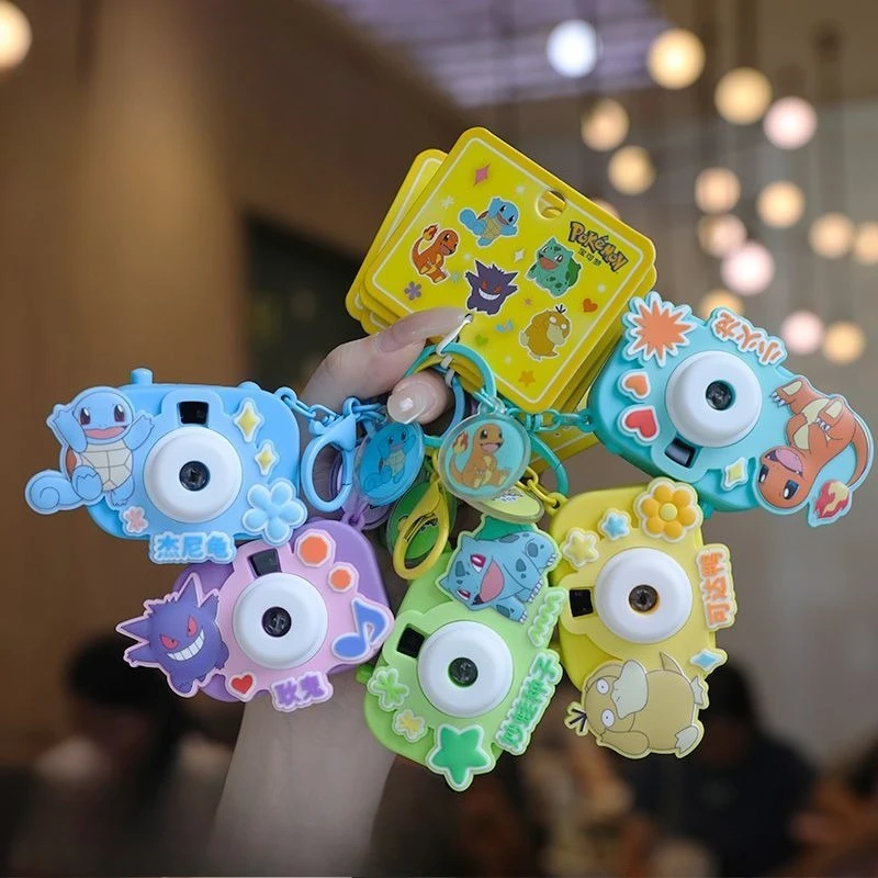 Pokémon Keychain Cute Creativity Projection Camera Series Keychain Can Project Images Ornament Schoolbag Accessories New Gifts
Pokémon Keychain Cute Creativity Projection Camera Series Keychain Can Project Images Ornament Schoolbag Accessories New Gifts