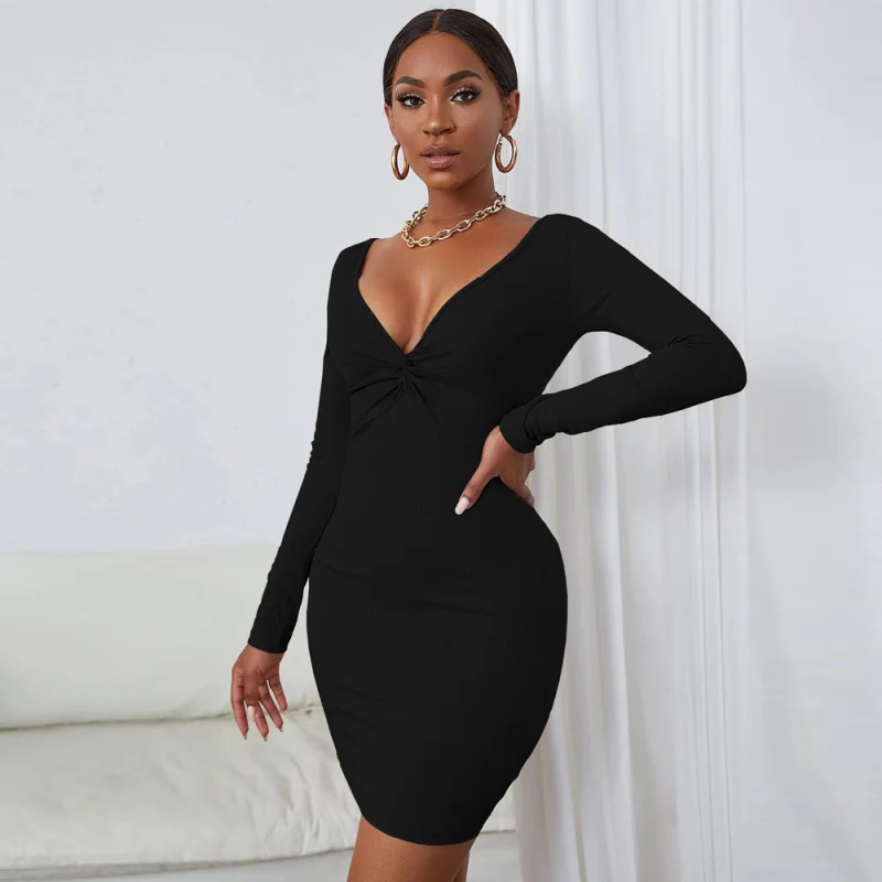 2025 New Women's Clothing Fashion Solid Color Sexy Twisted DeepVCollar Long Sleeve Skinny Sheath Dress C001
2025 New Women's Clothing Fashion Solid Color Sexy Twisted DeepVCollar Long Sleeve Skinny Sheath Dress C001