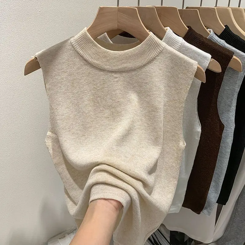 AOSSVIAO 2025 Tank Top for Women Down Sleeveless Blouse Solid Color Casual Women's Teens Trendy Basic Summer Dresses
AOSSVIAO 2025 Tank Top for Women Down Sleeveless Blouse Solid Color Casual Women's Teens Trendy Basic Summer Dresses
