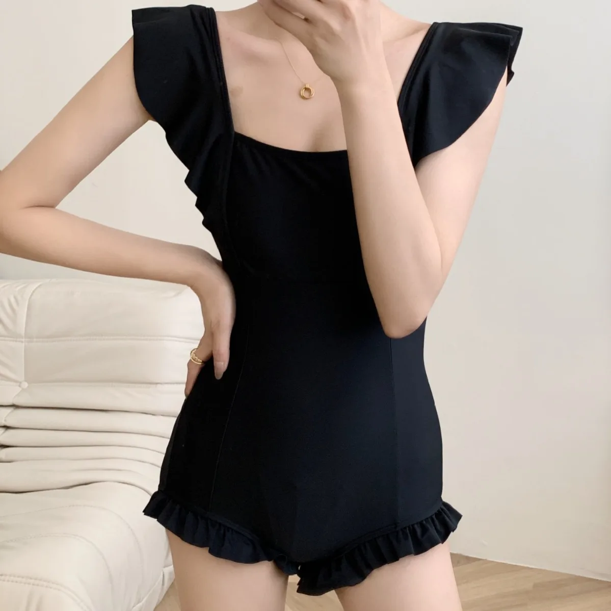 sexy Korean fashion conservative black ruffles swimsuits one piece backless strapless bodysuit bikini cute beach outfits tankini
sexy Korean fashion conservative black ruffles swimsuits one piece backless strapless bodysuit bikini cute beach outfits tankini