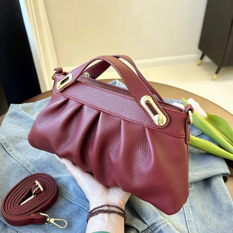 2025 New High-end Luxury Brand Ladies Leather Shoulder Bag Famous Designer Trendy Paris Casual
2025 New High-end Luxury Brand Ladies Leather Shoulder Bag Famous Designer Trendy Paris Casual